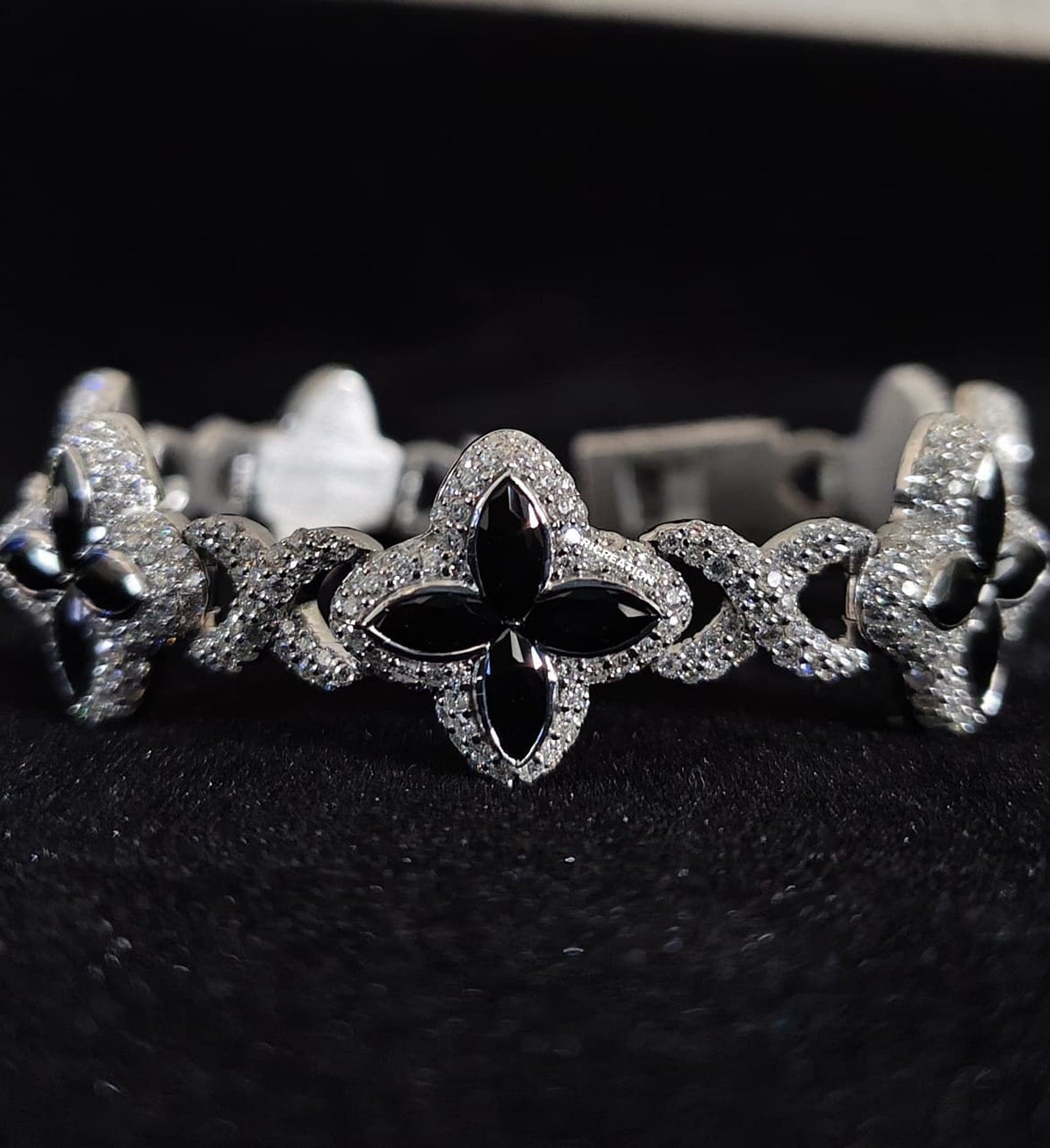 Flower Style Green Diamond Infinity Link Bracelet